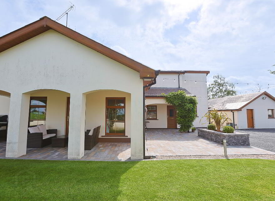 53 Mullabrack Road, Gilford, Craigavon, BT63 6BP