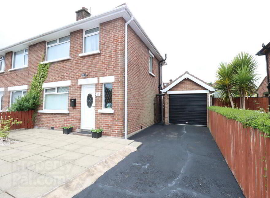 17 Arthur Avenue, Newtownabbey, BT36 7EJ photo