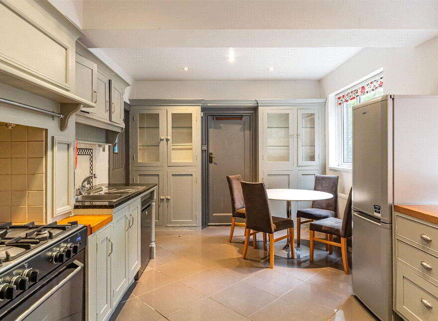 6 Upper Malone Road, Belfast, BT9 5NA