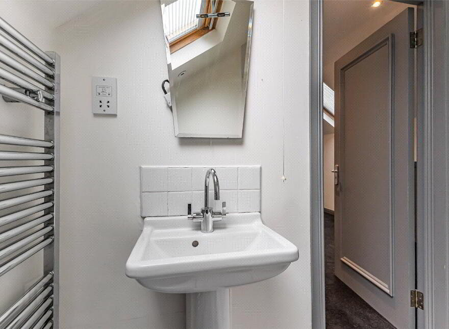 6 Upper Malone Road, Belfast, BT9 5NA