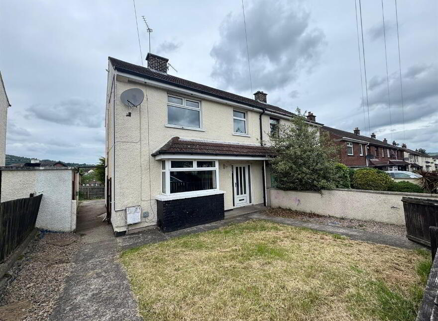 43 Rathcoole Drive, Rathcoole, Newtownabbey, BT37 9AH photo