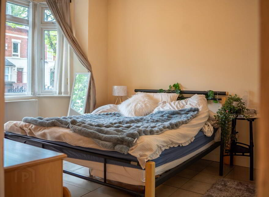 Great House, 72 Rugby Avenue, Queens Quarter, Belfast, BT7 1RG