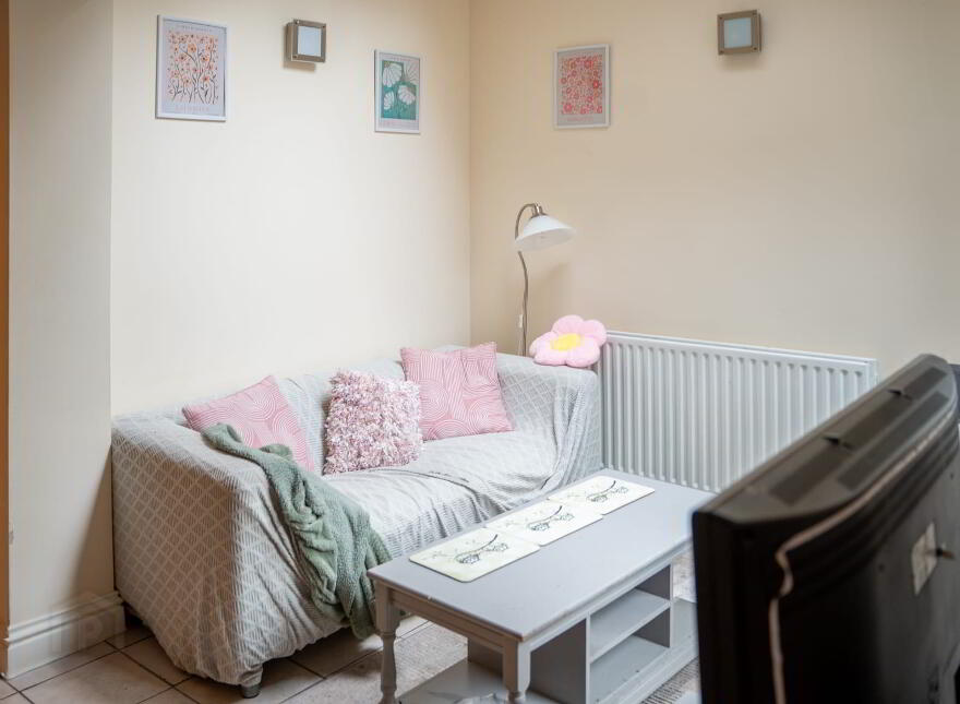 Great House, 72 Rugby Avenue, Queens Quarter, Belfast, BT7 1RG