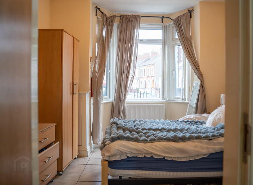 Great House, 72 Rugby Avenue, Queens Quarter, Belfast, BT7 1RG