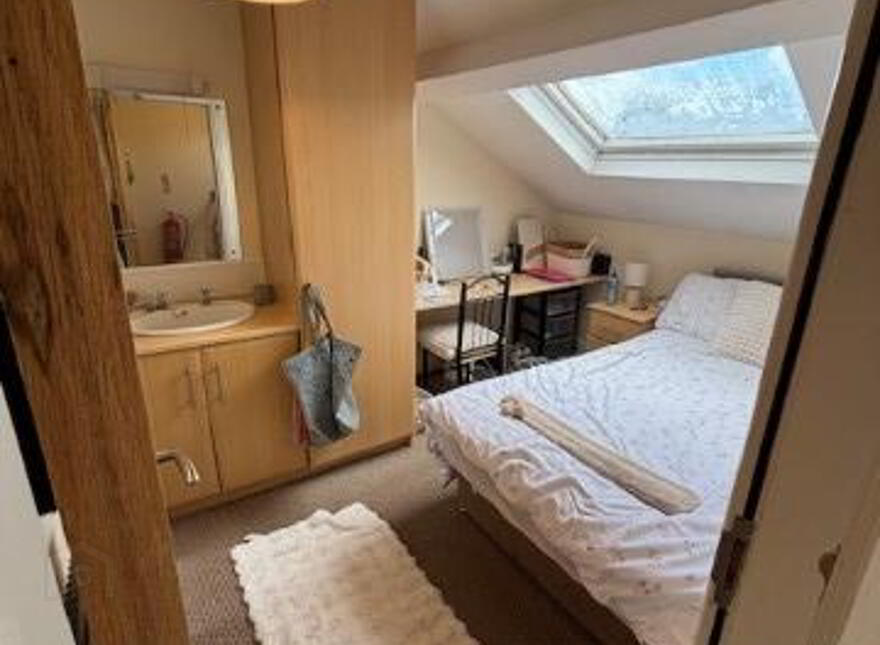 Great House, 72 Rugby Avenue, Queens Quarter, Belfast, BT7 1RG