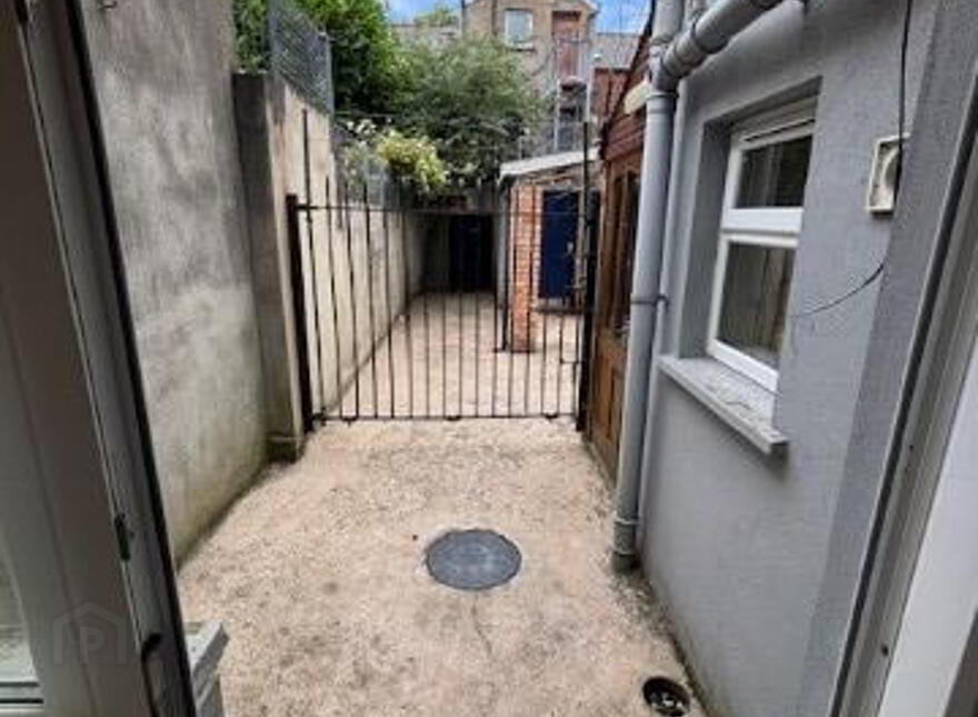 Great House, 72 Rugby Avenue, Queens Quarter, Belfast, BT7 1RG