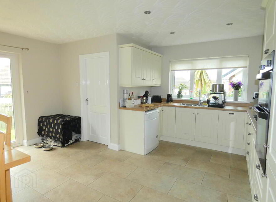 10 Castlehill Crescent, Ballymoney, BT53 6TL