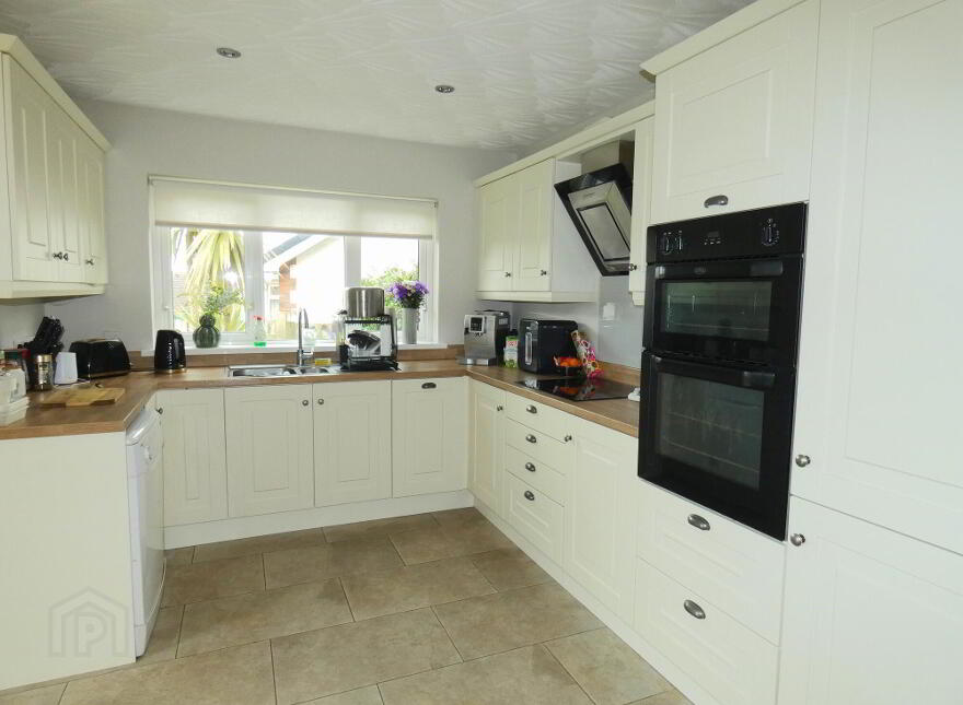 10 Castlehill Crescent, Ballymoney, BT53 6TL