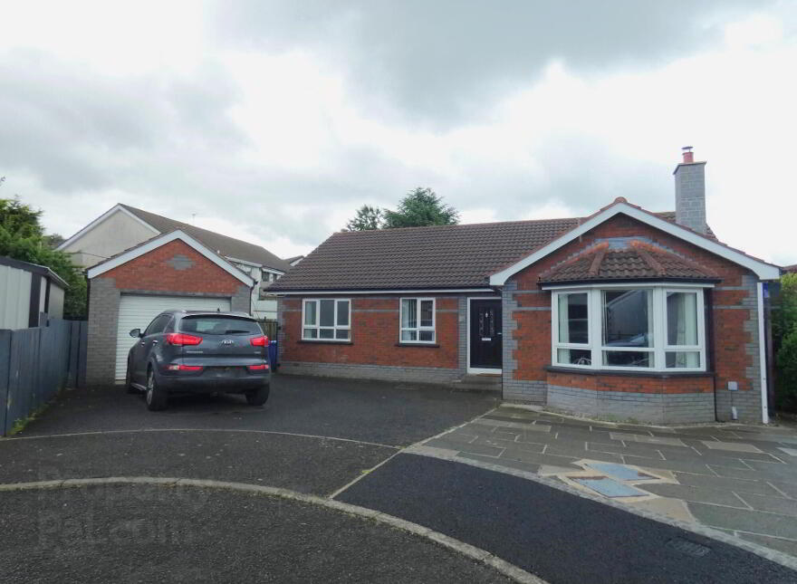 10 Castlehill Crescent, Ballymoney, BT53 6TL photo