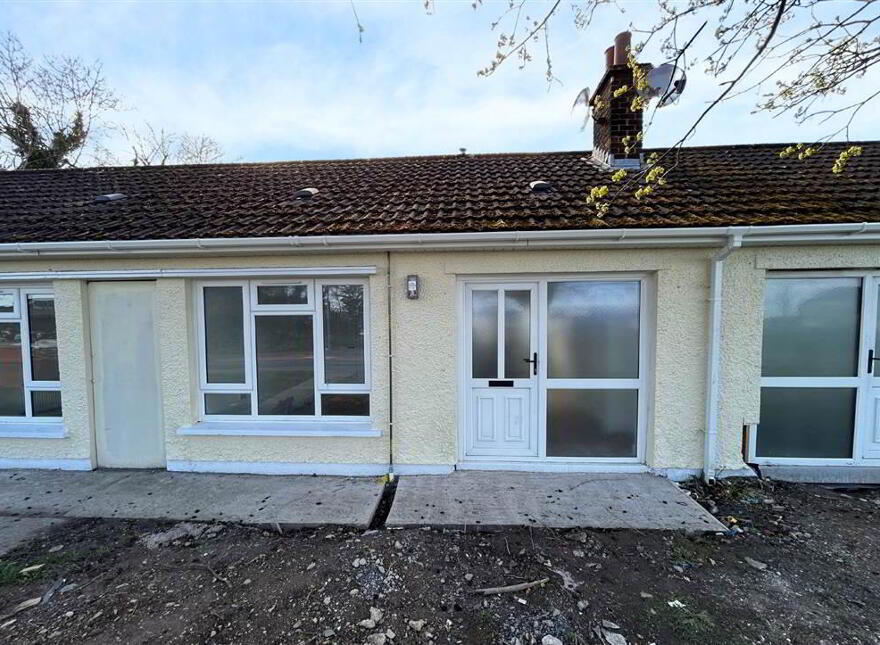 136 Bloomfield Road South, Bangor, BT19 7HR photo