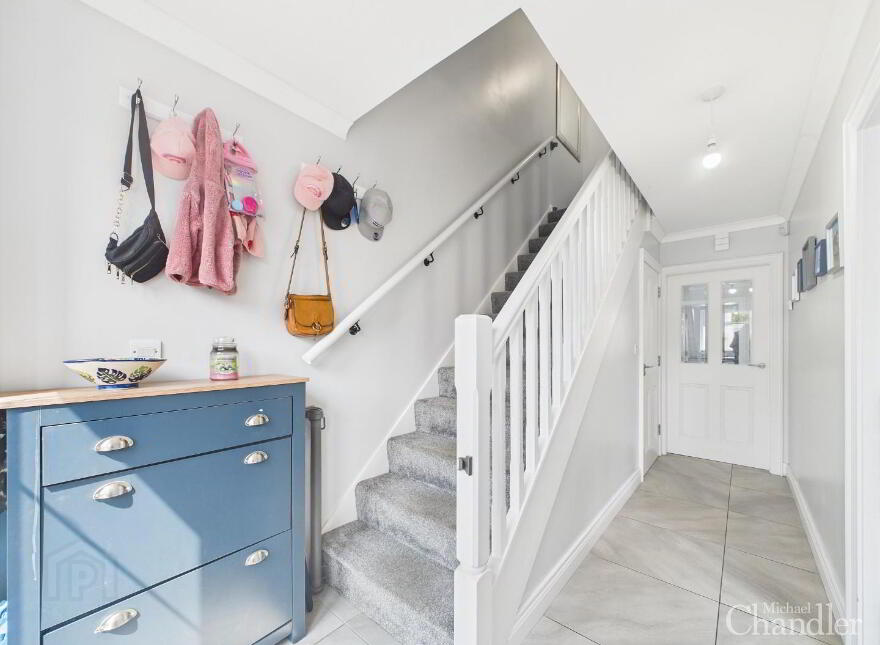 4b Woodbreda Crescent, Belfast, BT8 7JL