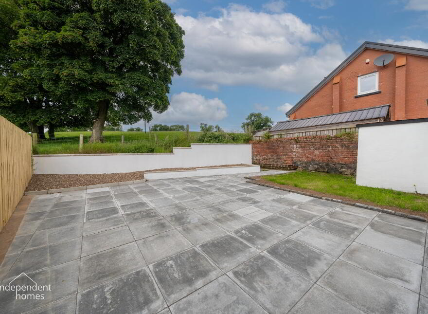 104 Drumahoe Road, Larne, BT40 2SN