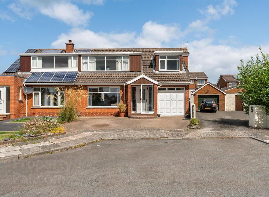 4 Lyndale Park, Bangor, BT19 6EE photo