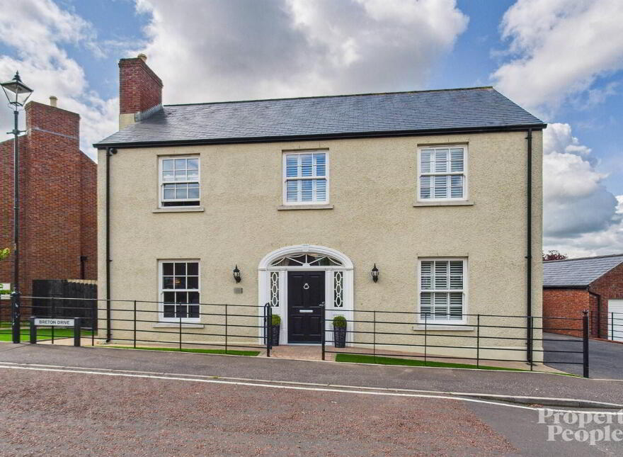 2 Breton Drive, Lisburn, BT28 3ZA photo