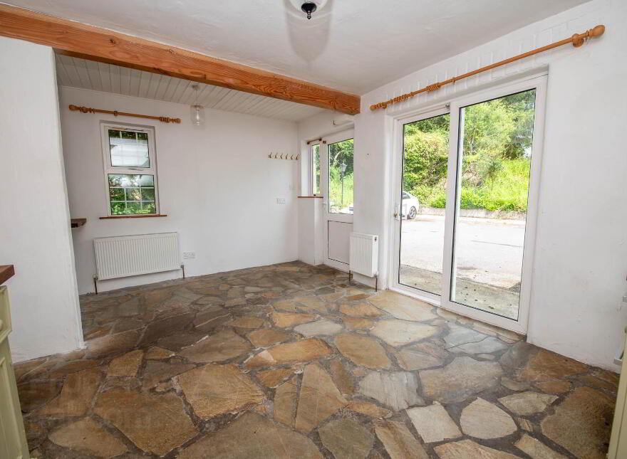1 Lennonbank Cottages, Ramelton, F92TW90 photo