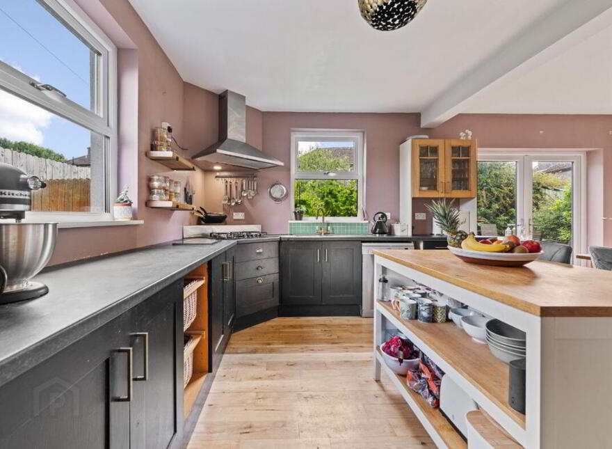 68 Rosary Place, Midleton