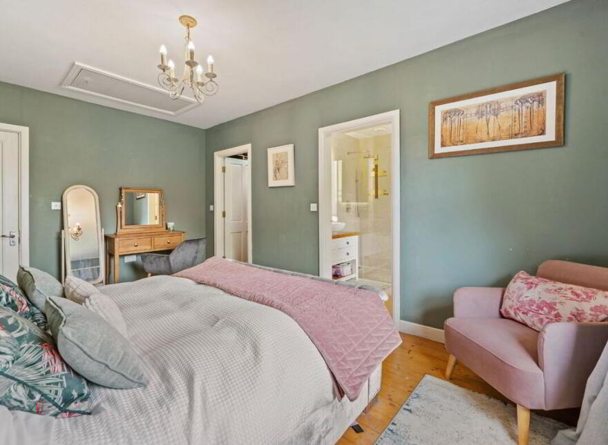 68 Rosary Place, Midleton