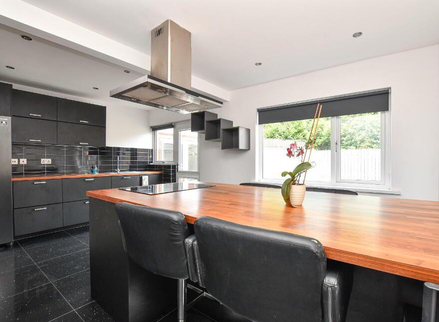 26 Castlelodge Avenue, Comber, Newtownards, BT23 5DN