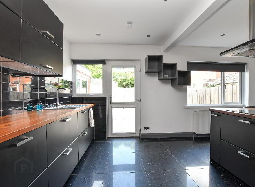 26 Castlelodge Avenue, Comber, Newtownards, BT23 5DN