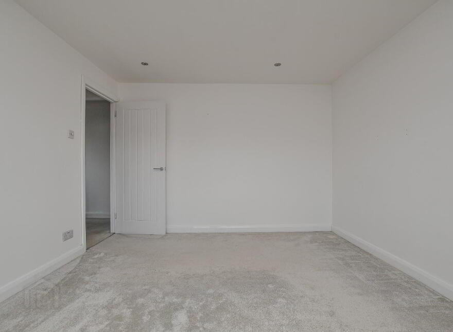 26 Castlelodge Avenue, Comber, Newtownards, BT23 5DN