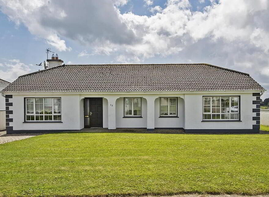 33 The Comeraghs, Stradbally, X42T978 photo