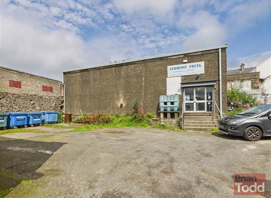20, A Upper Main Street, Larne, BT40 1SY photo