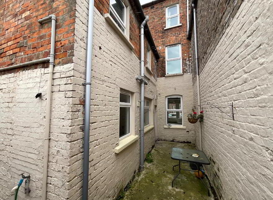16 Newington Street, Belfast, BT15 2HQ