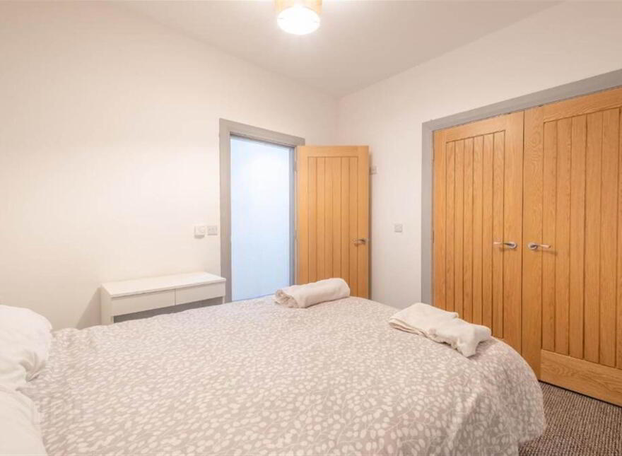 Apt 3, 75 Eglinton Street, Portrush, BT56 8DZ