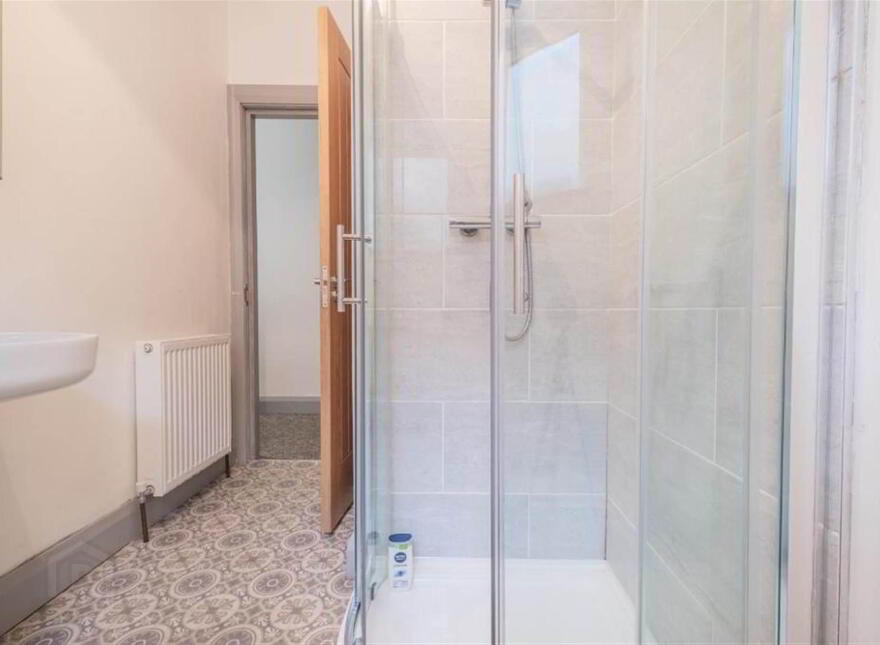 Apt 3, 75 Eglinton Street, Portrush, BT56 8DZ