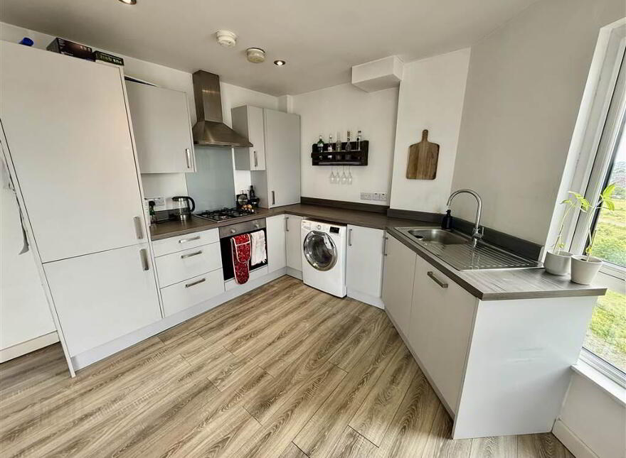 13 The Sandford Building, 21 Bridge End, Belfast, BT5 4AW