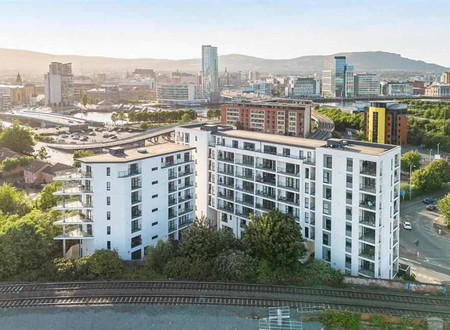13 The Sandford Building, 21 Bridge End, Belfast, BT5 4AW