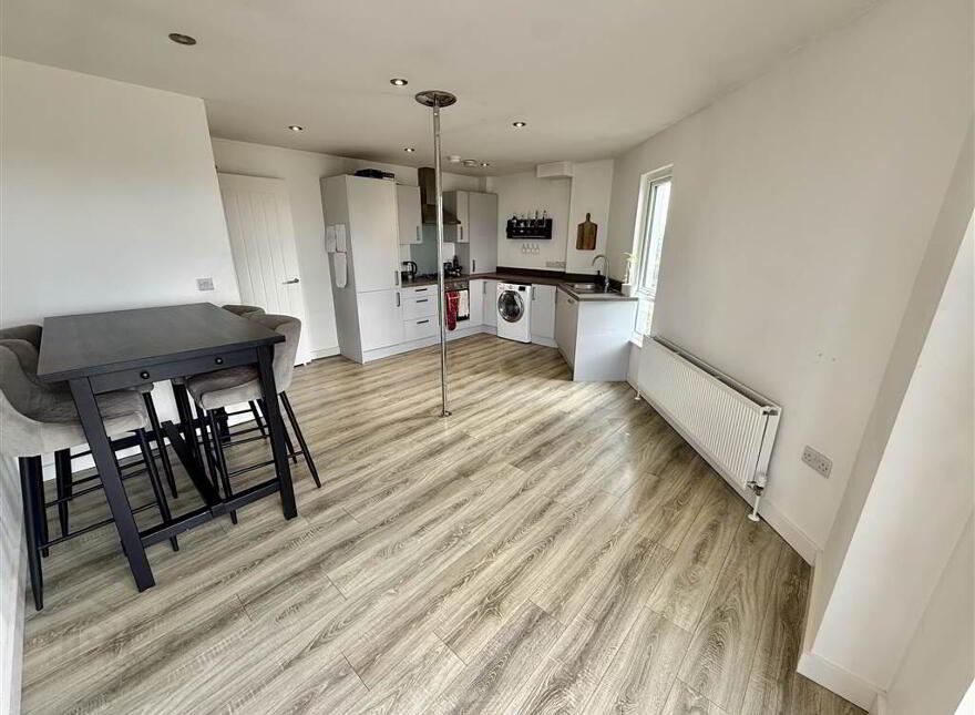 13 The Sandford Building, 21 Bridge End, Belfast, BT5 4AW