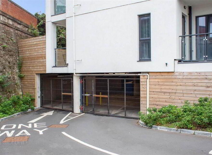 13 The Sandford Building, 21 Bridge End, Belfast, BT5 4AW