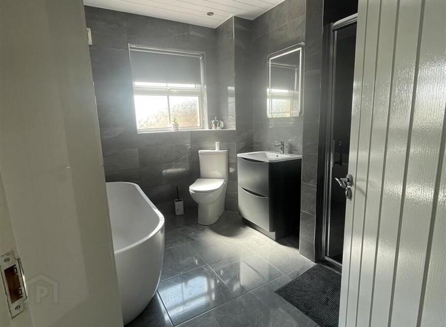 12 Hampton Court, Ballygowan, Newtownards, BT23 6HW