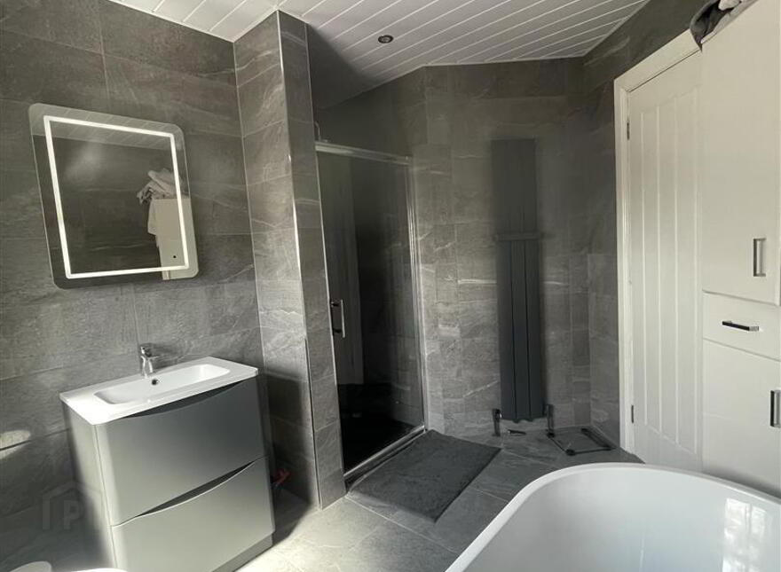 12 Hampton Court, Ballygowan, Newtownards, BT23 6HW