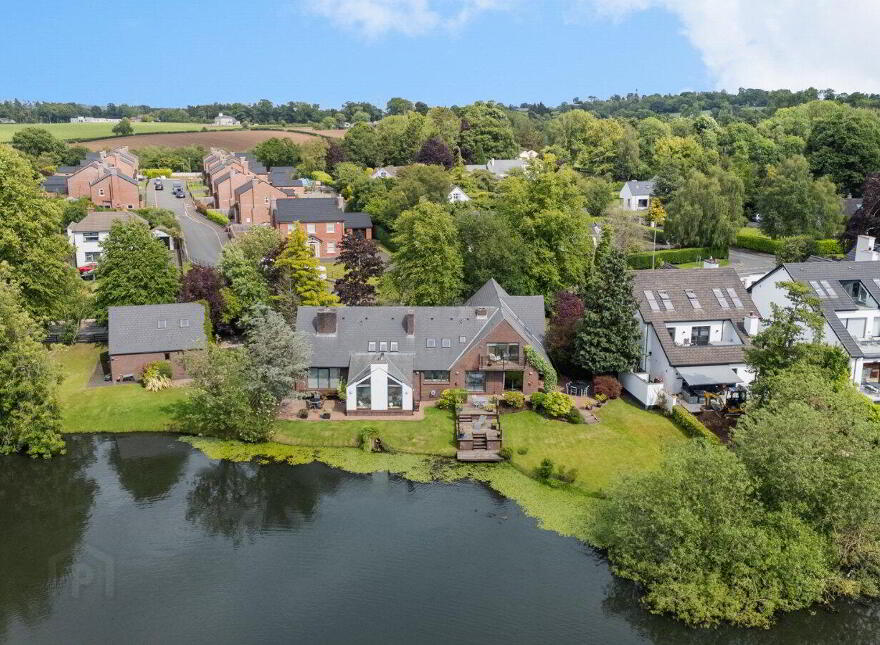 33 Culcavy Road, Hillsborough, BT26 6JD