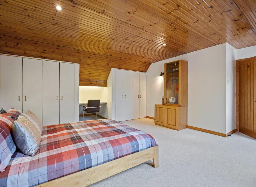 33 Culcavy Road, Hillsborough, BT26 6JD
