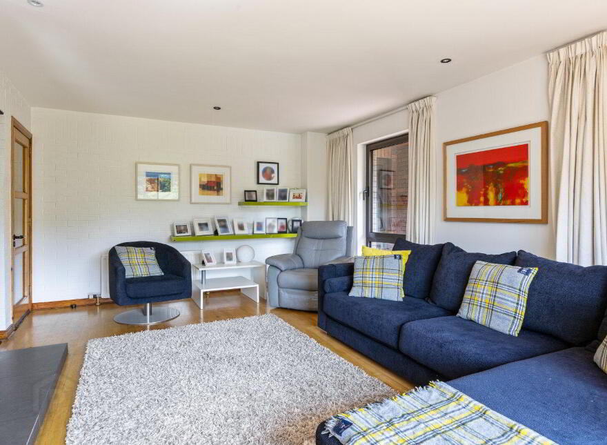 33 Culcavy Road, Hillsborough, BT26 6JD