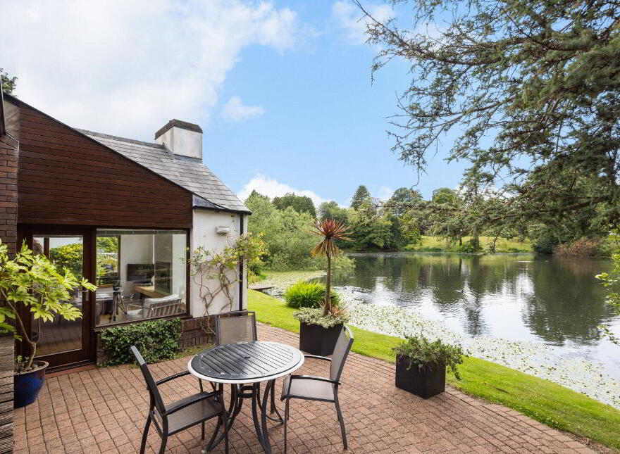 33 Culcavy Road, Hillsborough, BT26 6JD
