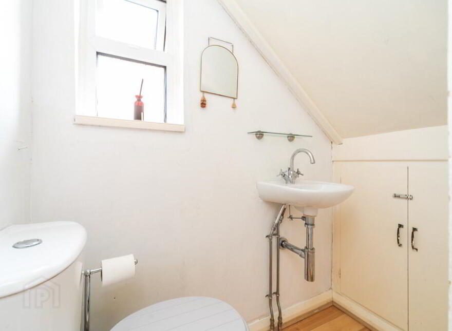 61 Sharman Road, Stranmillis, Belfast, BT9 5FX