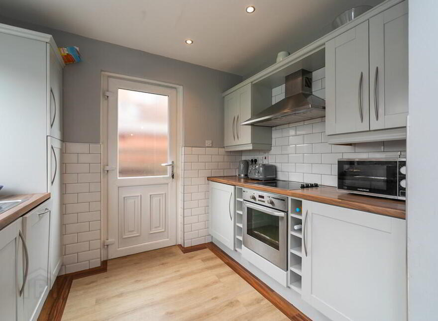 61 Sharman Road, Stranmillis, Belfast, BT9 5FX