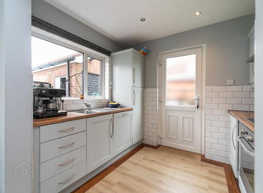 61 Sharman Road, Stranmillis, Belfast, BT9 5FX