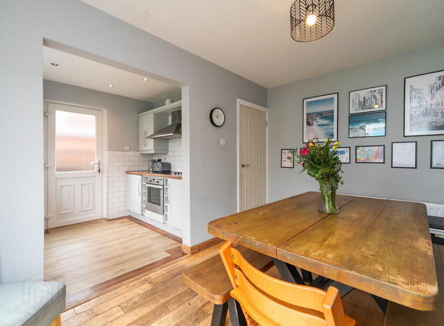 61 Sharman Road, Stranmillis, Belfast, BT9 5FX