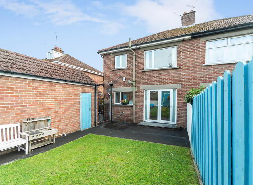 61 Sharman Road, Stranmillis, Belfast, BT9 5FX
