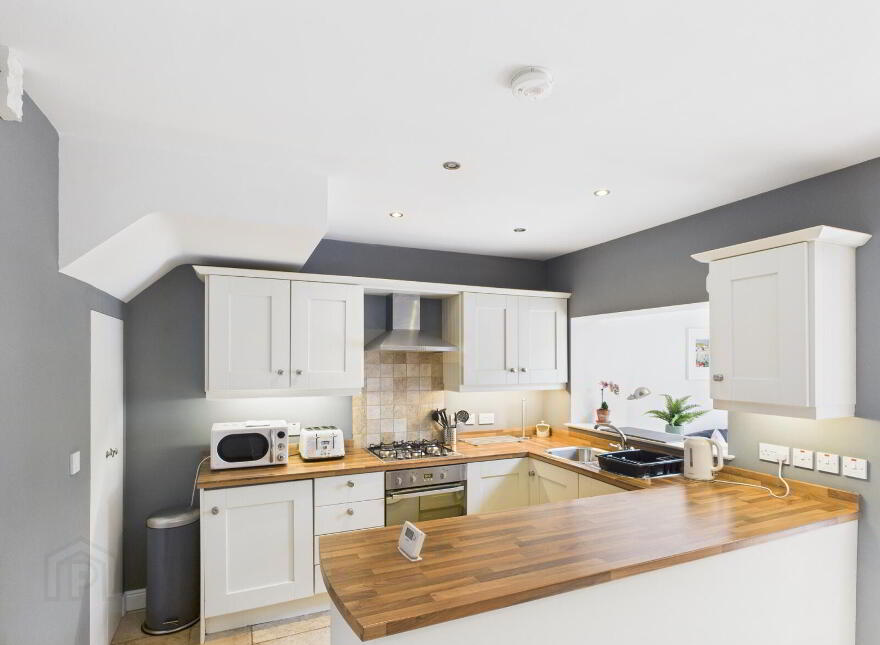 7 Park Drive, Holywood, BT18 9LW