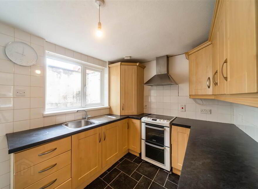 25 Woodcot Avenue, Belfast, BT5 5JB