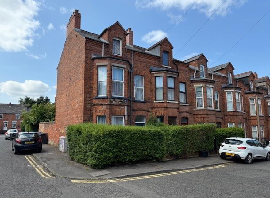 2 Ulsterville Gardens, Belfast, BT9 7BA photo