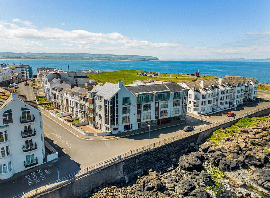 11 Ecosse, Kinora Terrace, Portstewart, BT55 7FR