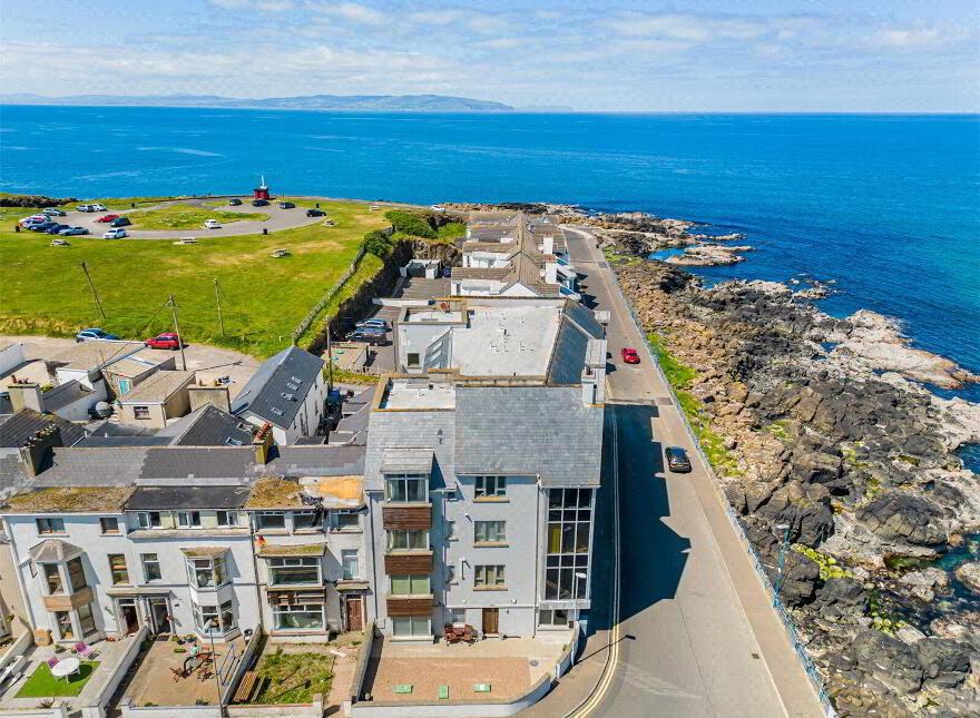 11 Ecosse, Kinora Terrace, Portstewart, BT55 7FR