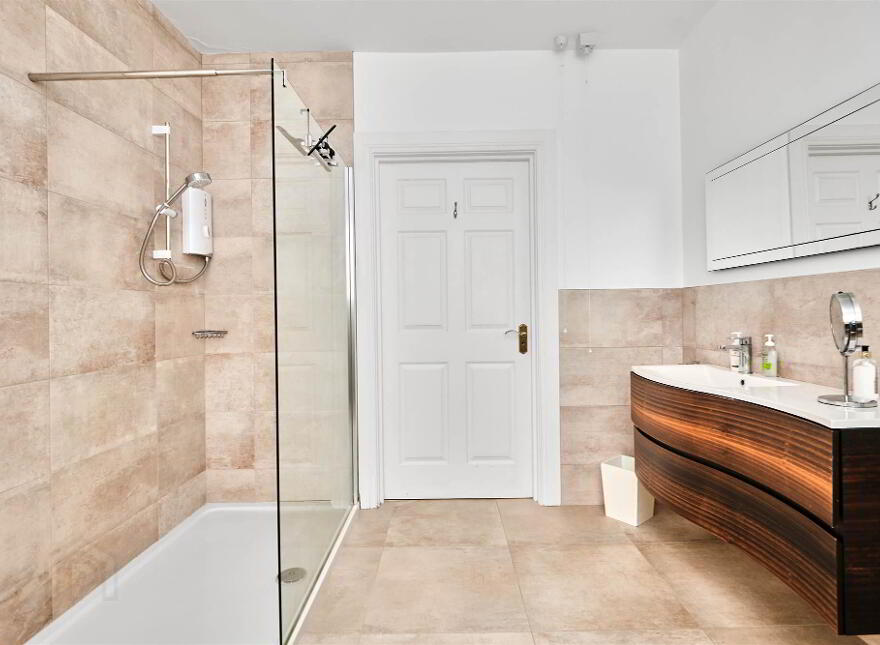 Flat 3 Crescent House, The Crescent, Portstewart, BT55 7AB